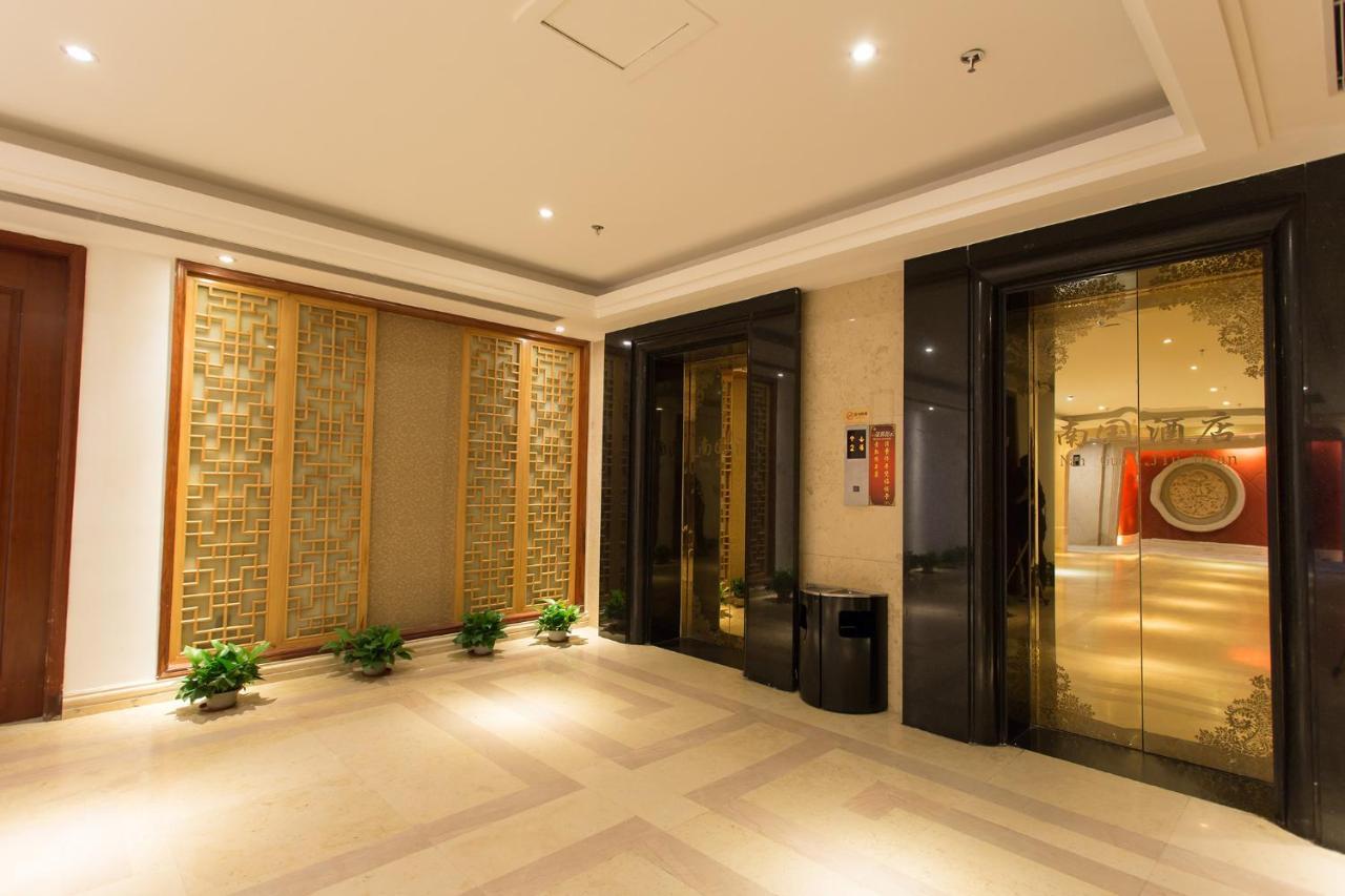 Guangzhou Nan Guo Hotel Exteriör bild